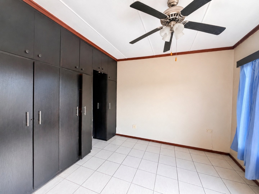 4 Bedroom Property for Sale in Pellissier Free State